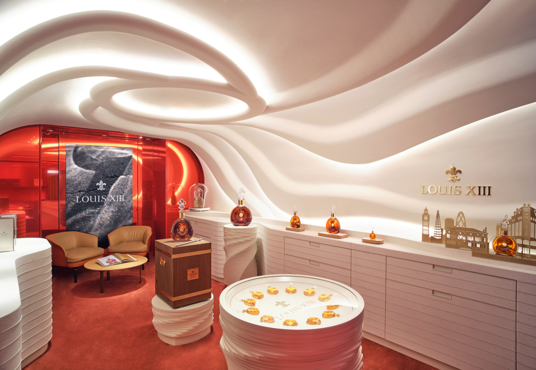 2022_06_20 - LOUIS XIII - Harrods Boutique_HR0087_Panorama 3