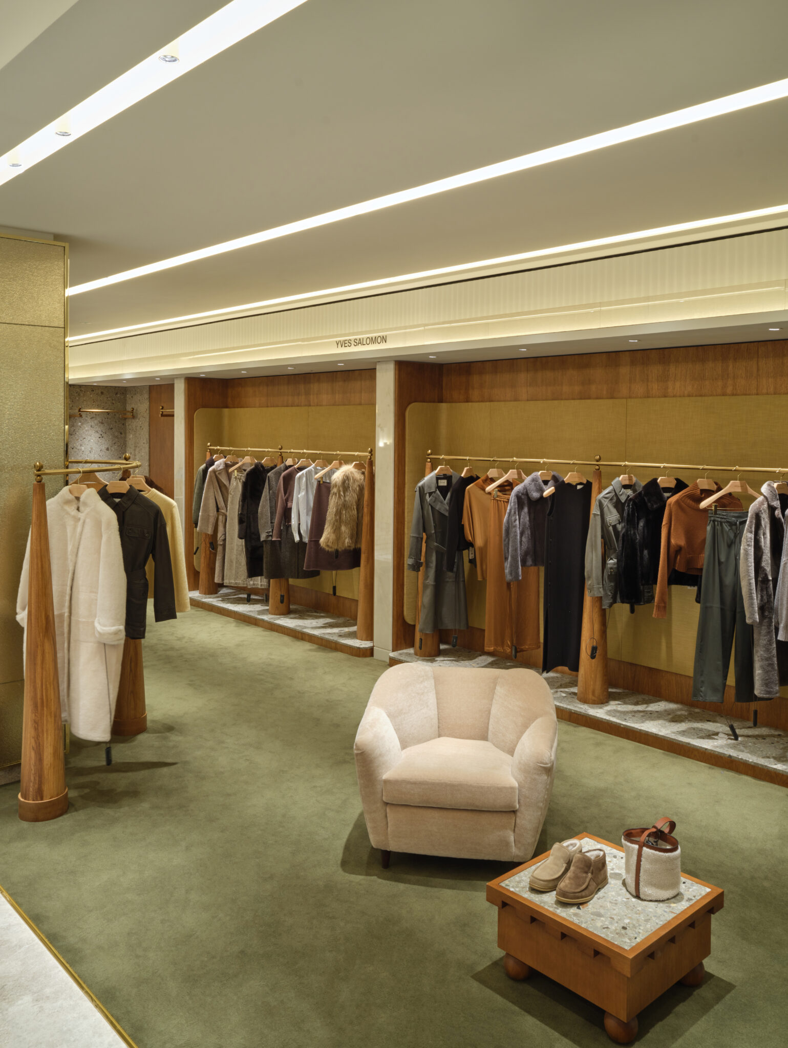 2024_11_14 - Harrods - Designer Collections Room 29802