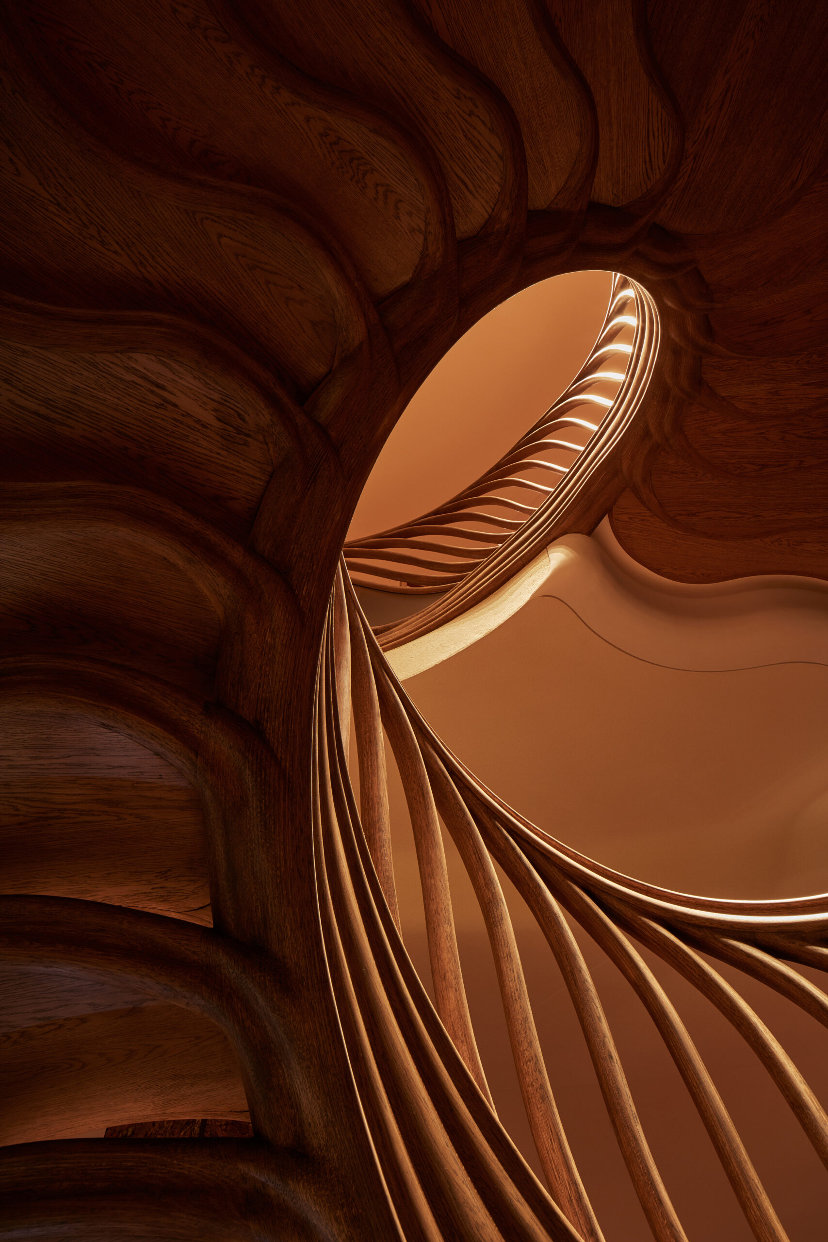 Grand-Design-Staircases_Hide_HR0012